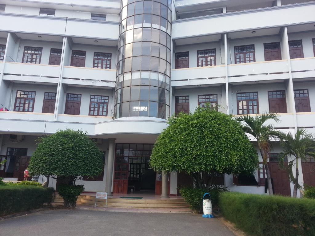 Hoang Oanh Motel ロン・ハイ エクステリア 写真